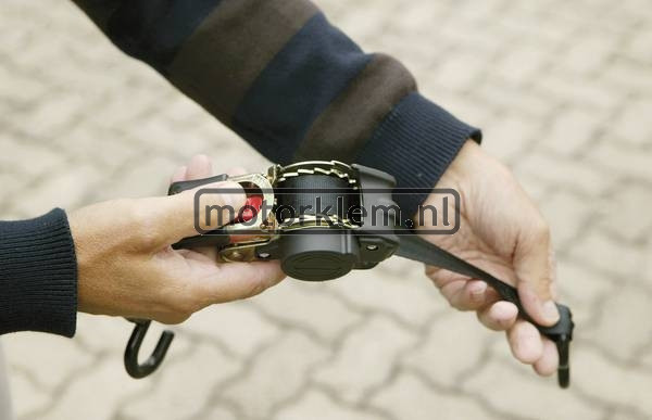 Zelfoprollende spanband 3 meter-03